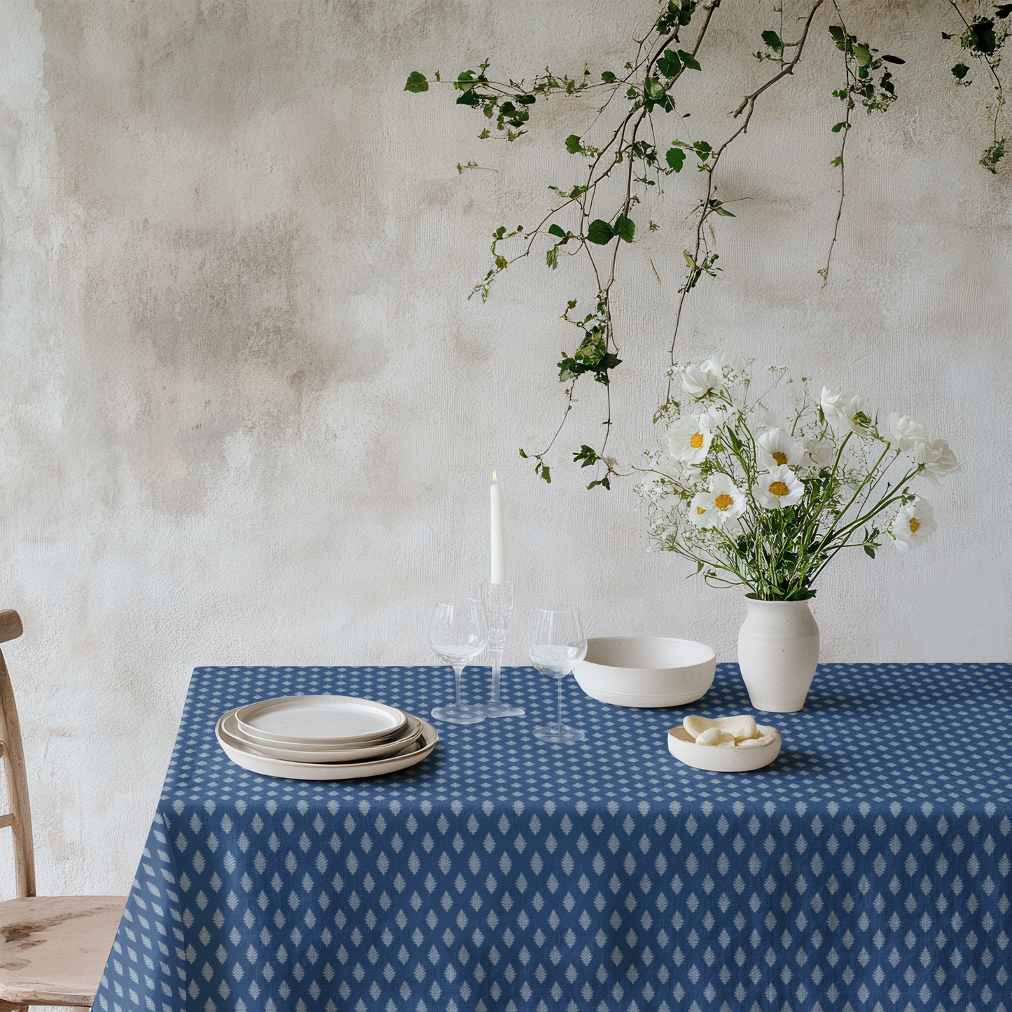 Deep Blue Laurel Dot Cotton Tablecloth